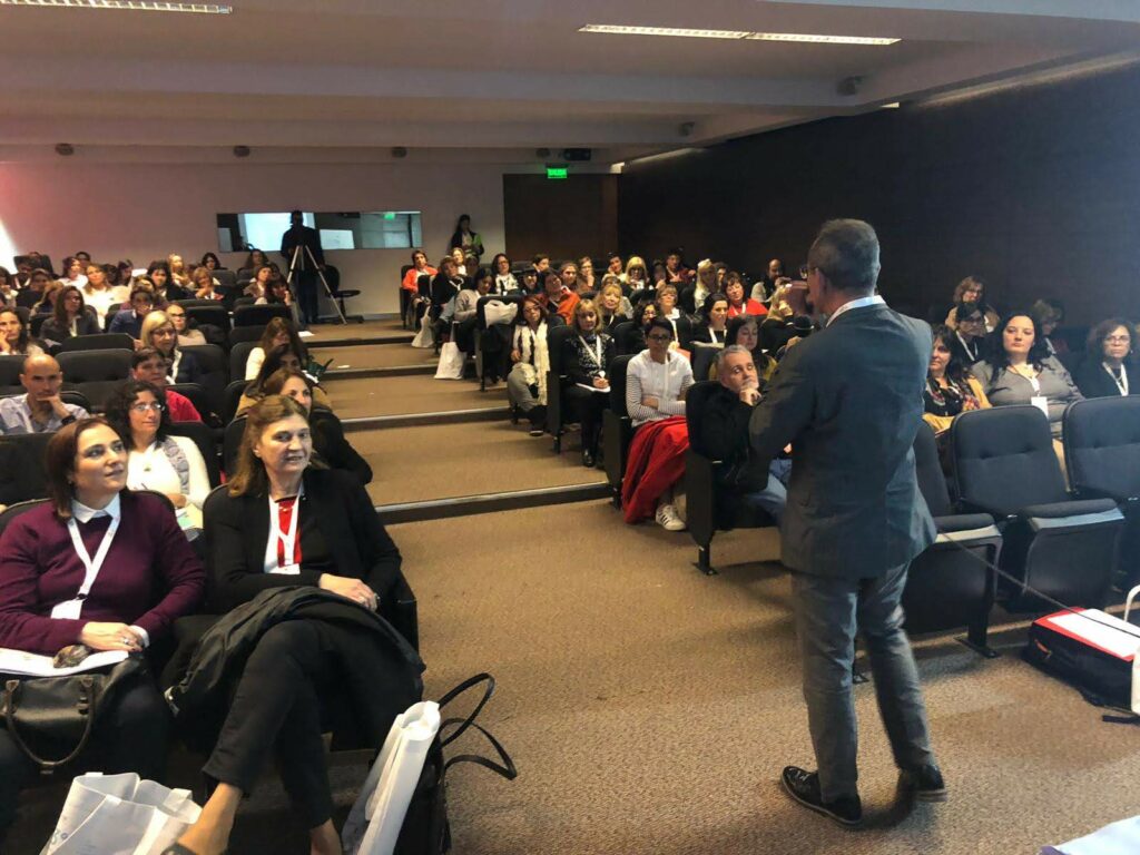 2019 | Intervento presso l'83° Congresso della Società Dante Alighieri, Università UCA, Buenos Aires, Argentina