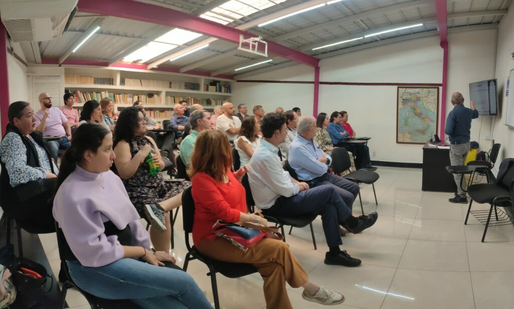 2023 | Conferenza culturale presso Comitato Dante Alighieri di Guadalajara, Messico